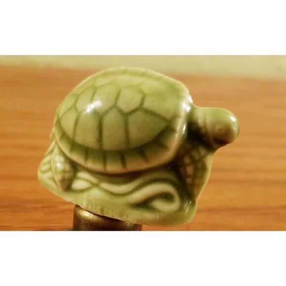 Turtle Lamp Finial Shade Topper  Coastal Nautical Vintage Wade England - Picture 3 of 5